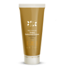 محصول کرم ضد آفتاب آقایان SPF50 از شرکت لابراتوارهای داروهای گیاهی طبیعت زنده